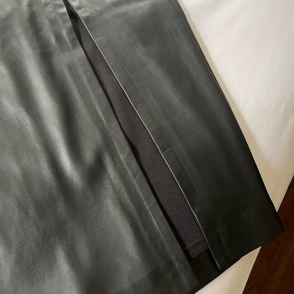 Faux leather pencil skirt from express - Picture 6 of 8